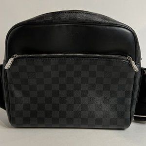 Louis Vuitton Dayton Reporter Damier Graphite PM Black